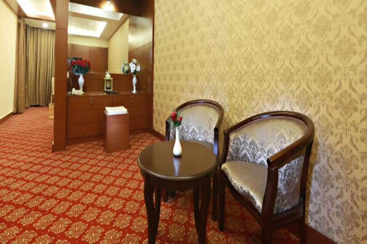Hotel Patliputra Continental Патна Экстерьер фото
